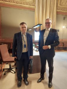 Finansministeriets statssekreterare kanslichef Juha Majanen och Statskontorets generaldirektör Timo Laitinen.